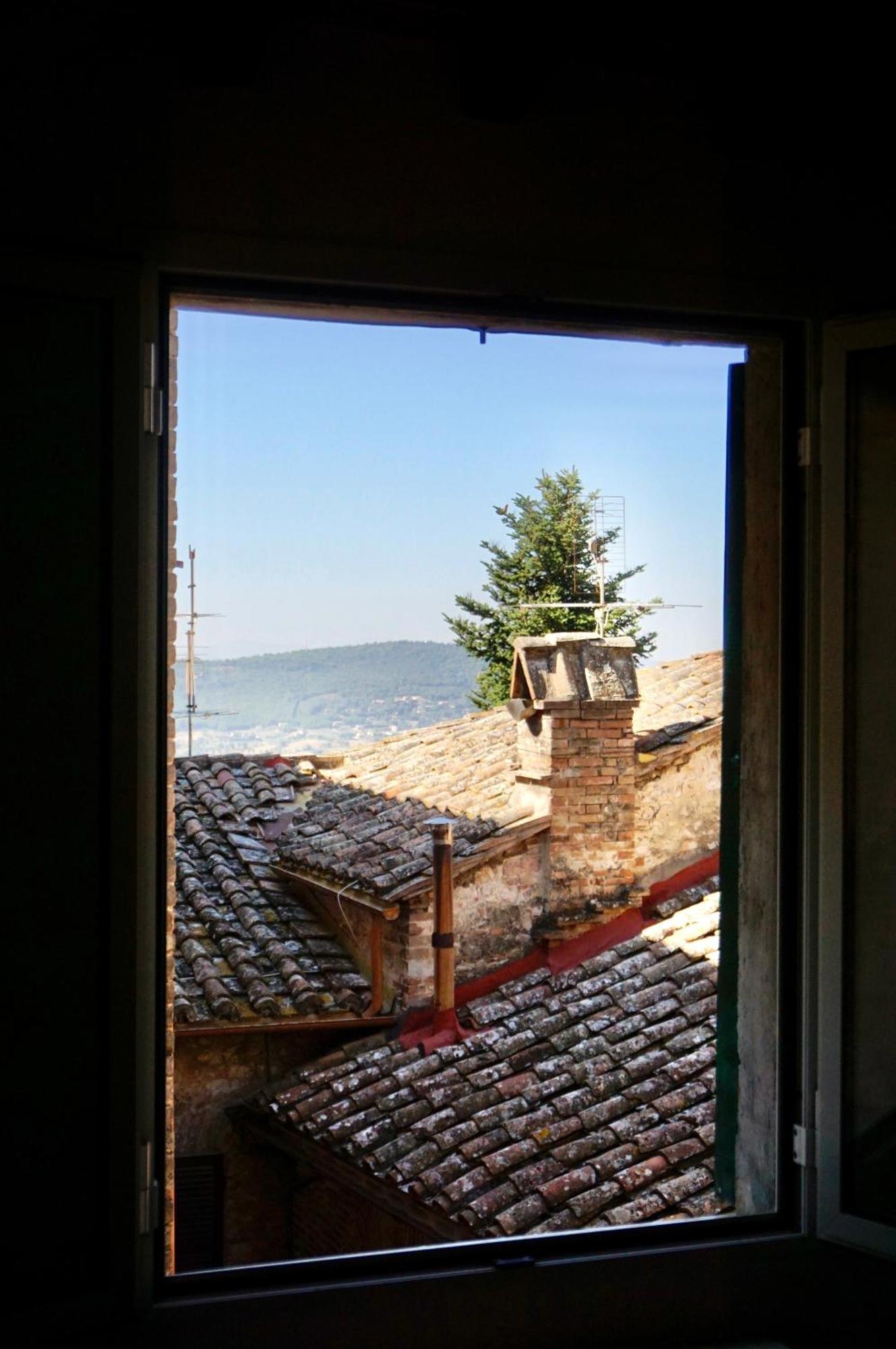 La Tana Del Priore Perugia Exterior photo