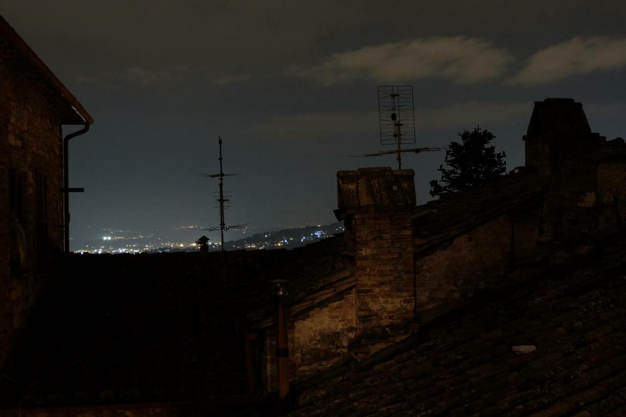 La Tana Del Priore Perugia Exterior photo